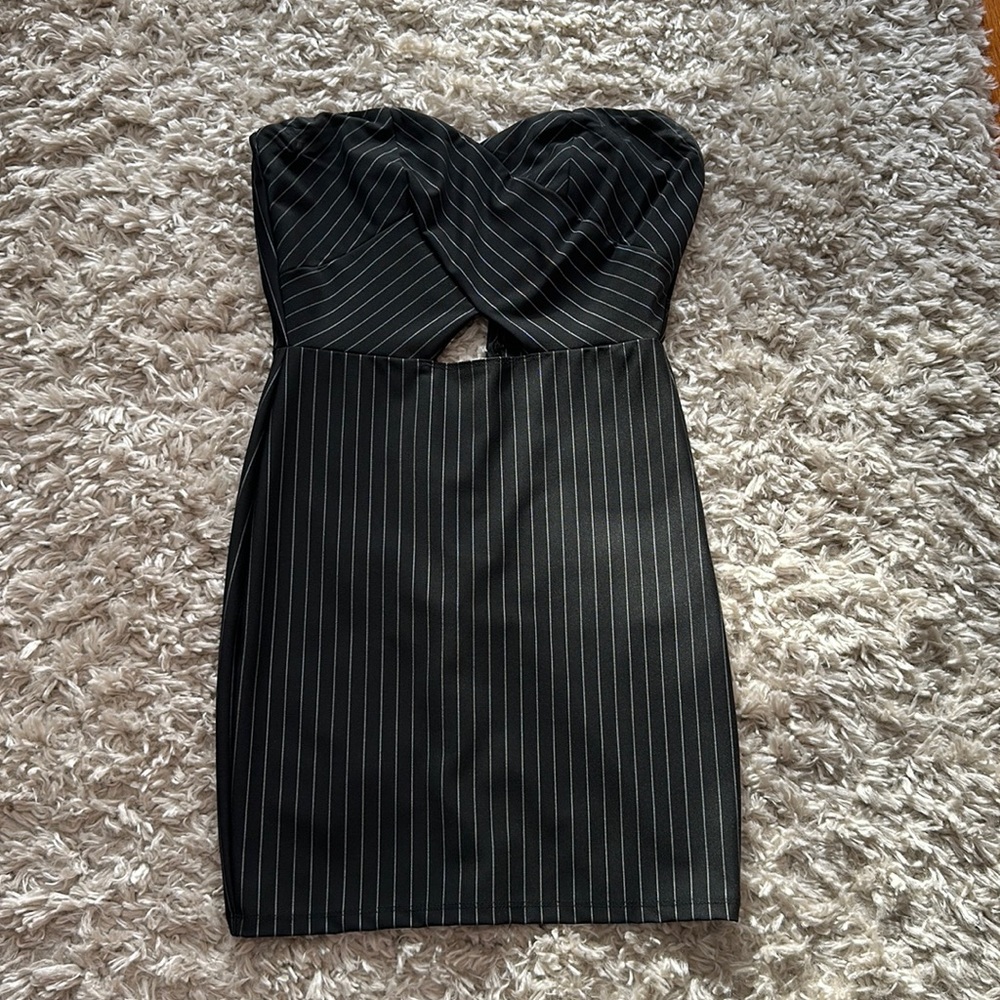 Black Strapless Dress